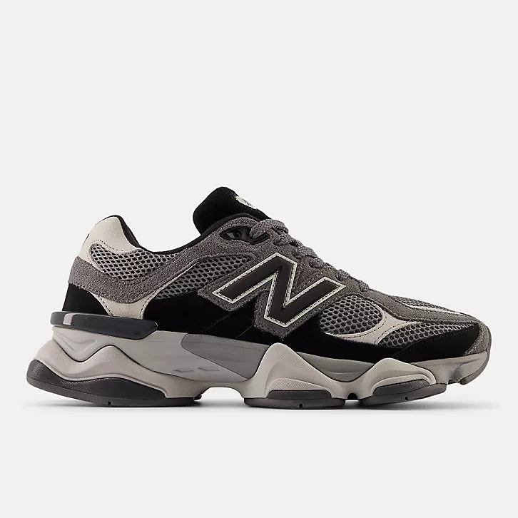 Black Castlerock 9060