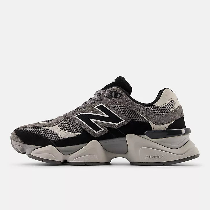 Black Castlerock 9060