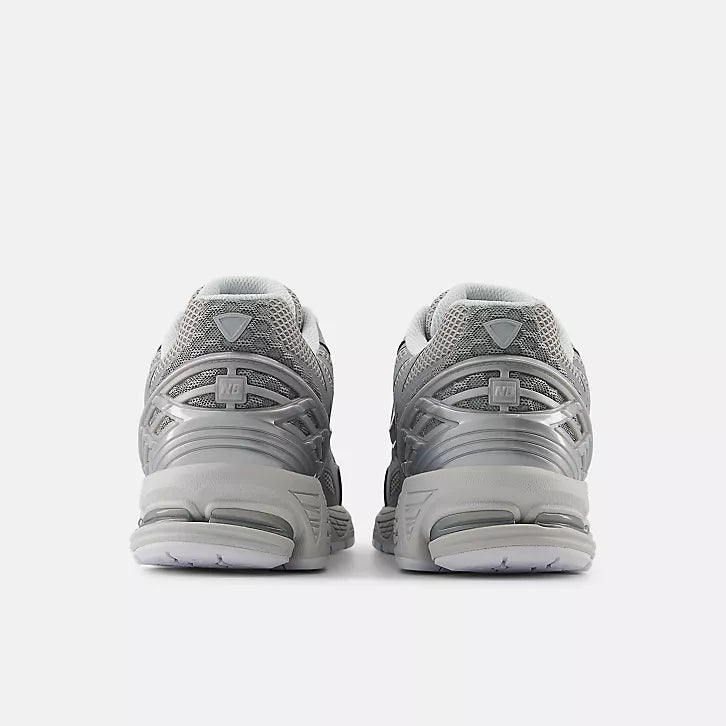 Silver metallic 1906W