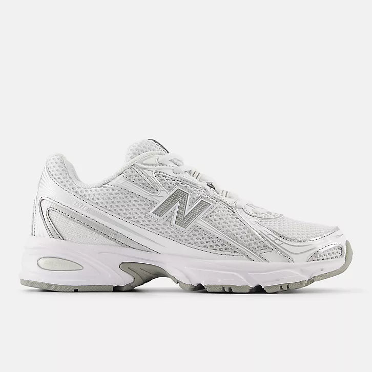 Silver metallic 740