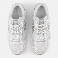 Silver metallic 740