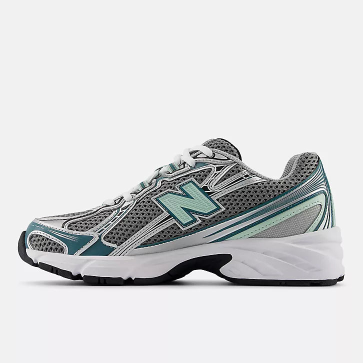 Silver metallic 740