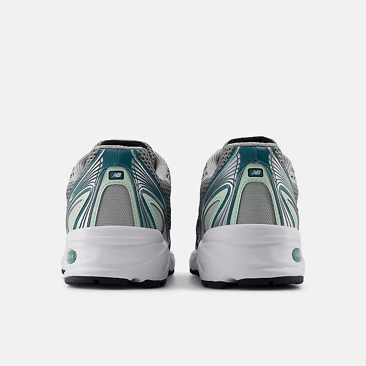 Silver metallic 740