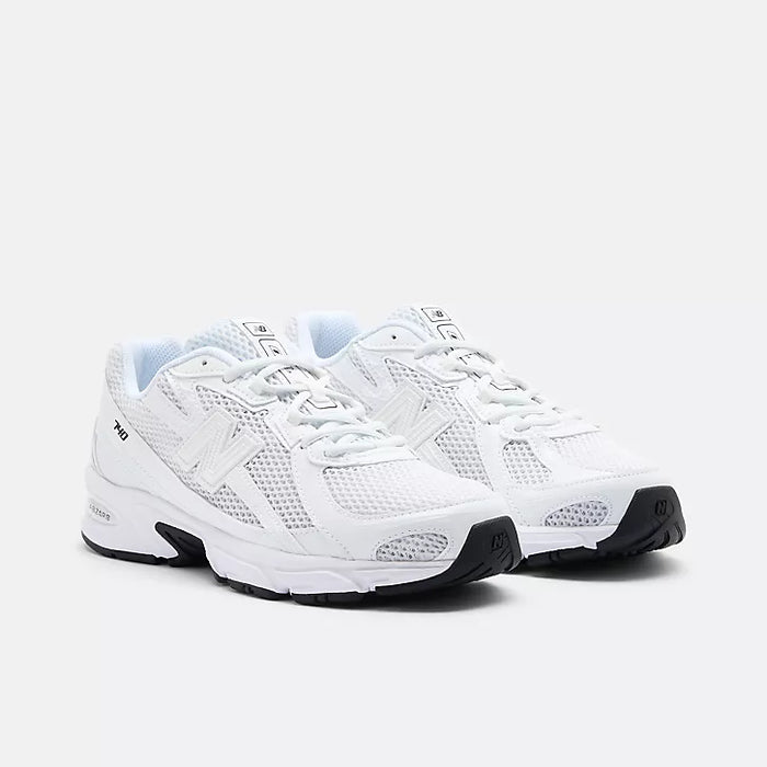 Nb white 740