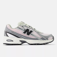 Pink granite 740